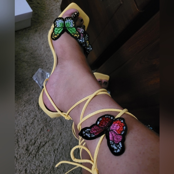 Women's heels - Picture 2 of 4